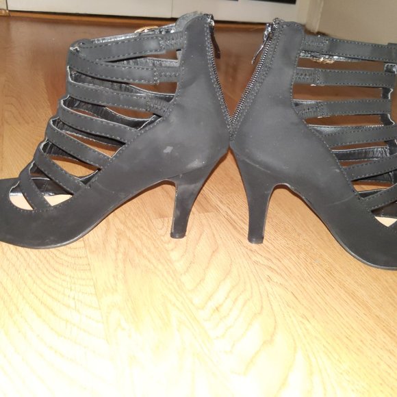 TOP Moda Black cage faux suede heels - Picture 6 of 11